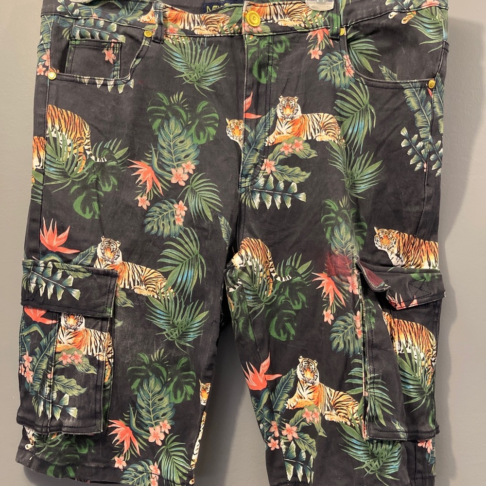 Demolition Cargo Shorts